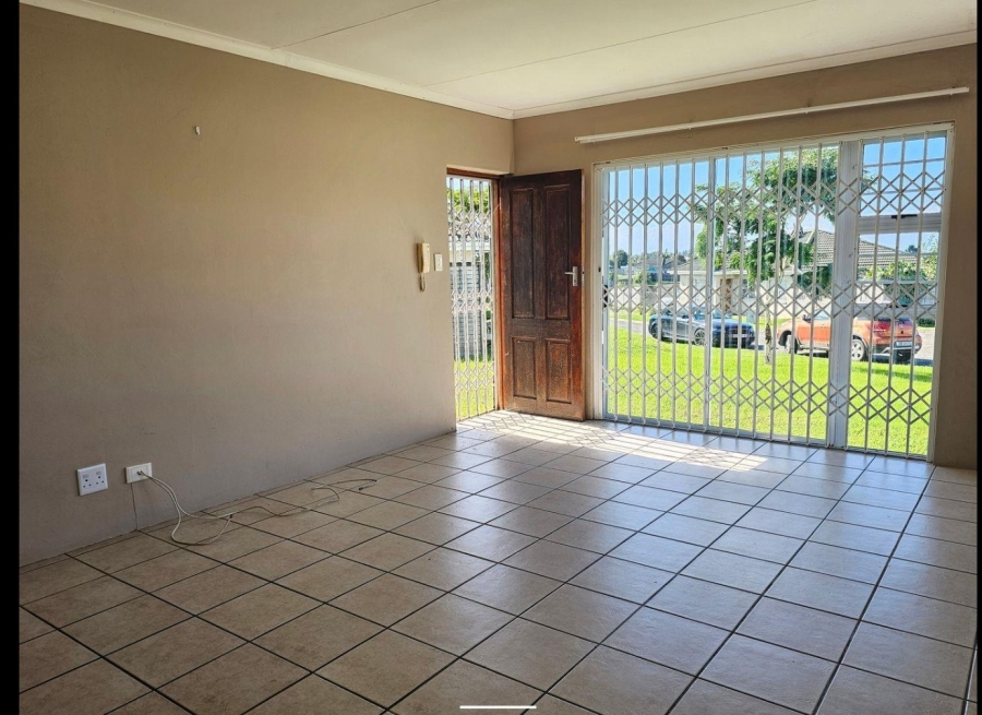 3 Bedroom Property for Sale in Cambridge West Eastern Cape